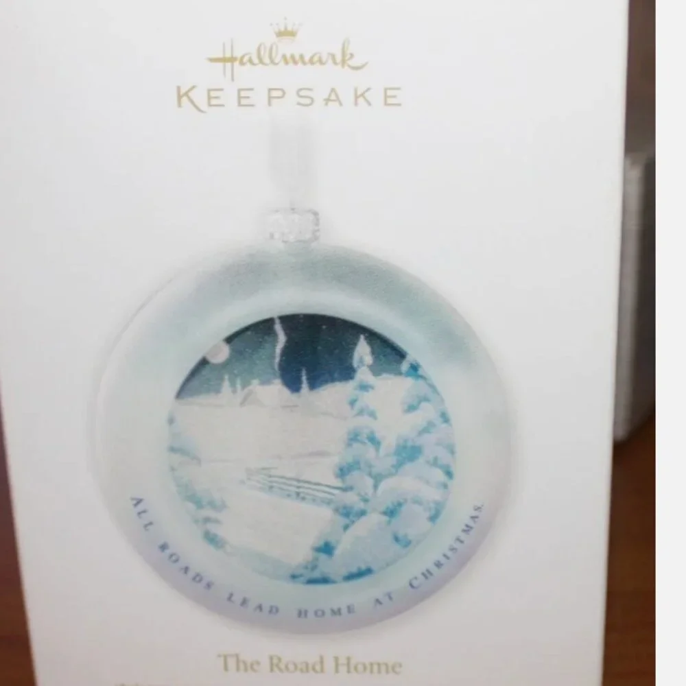 Hallmark Keepsake Ornament 2012 The Road Home All Roads Lead Home at Christmas